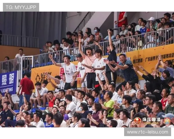 CBA扩展“新年大战”营销活动,丰富赛事文化。 CBA扩展“新年大战”营销活动,丰富赛事文化。